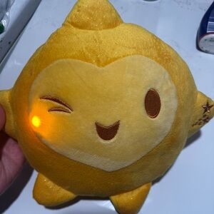 Disney Wish Hug & Wish Star Plush Wish movie, lights up NWOT